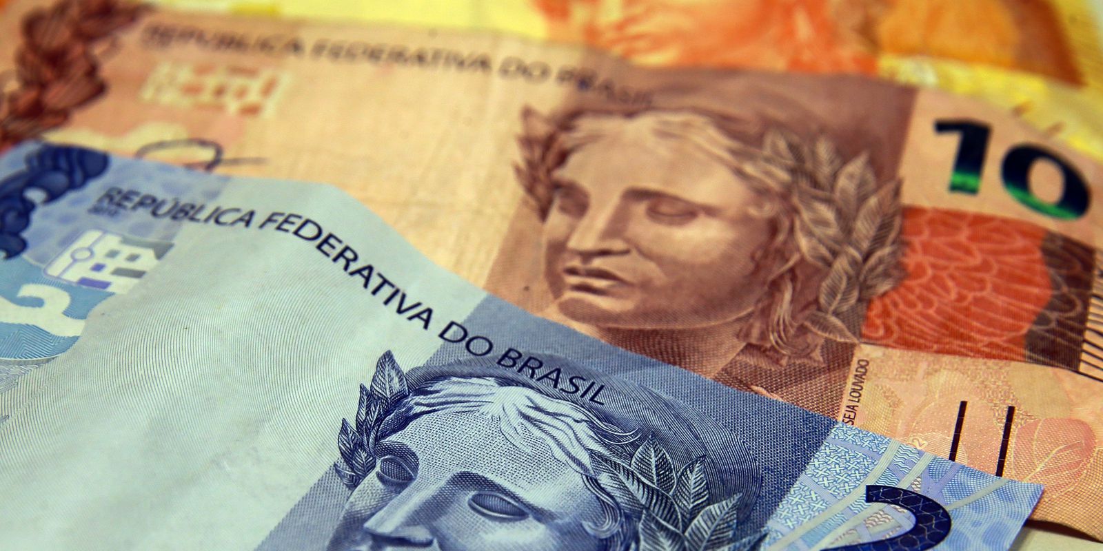 Privado: Mercado financeiro eleva previsão de crescimento do PIB para 4,36%