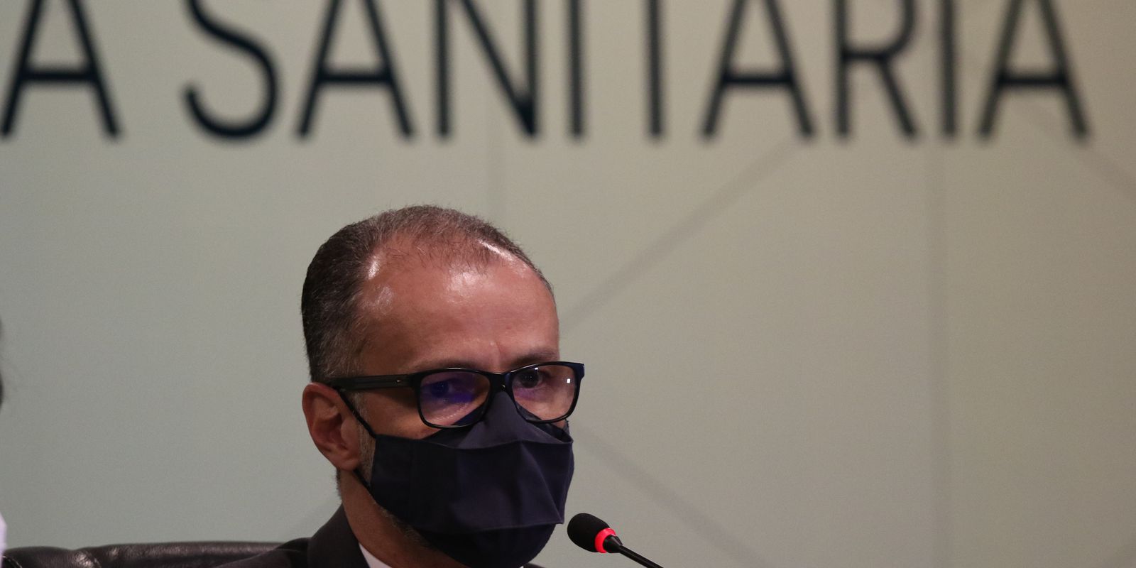 Privado: Presidente da Anvisa apela à população que tome segunda dose da vacina
