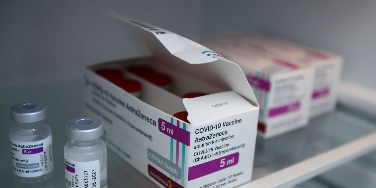 Privado: Anvisa autoriza análise da eficácia de dose de reforço da AstraZeneca