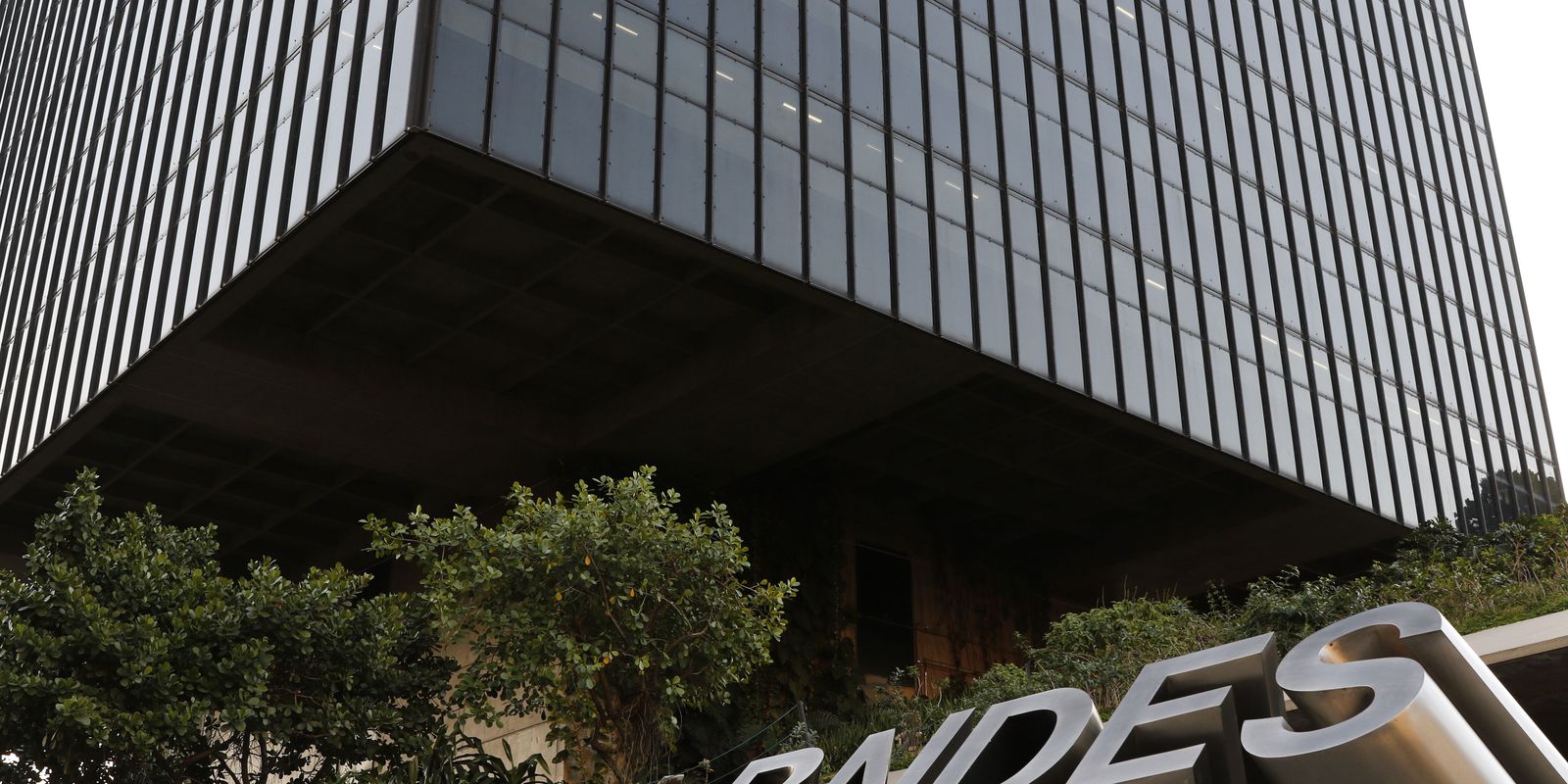 Privado: BNDES reduz juros para empresas com desempenho ambiental e social