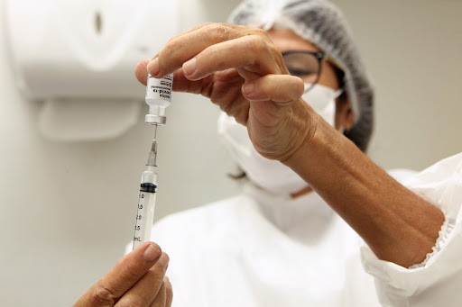 Pfizer e AstraZeneca