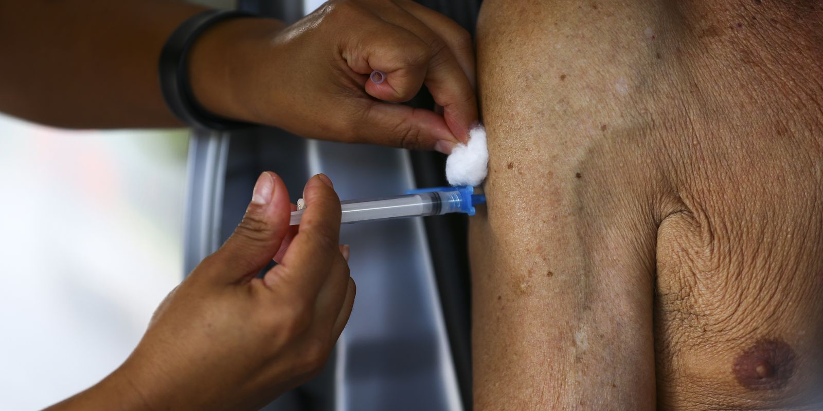 Privado: Rio vacina idosos com terceira dose contra covid-19 a partir de amanhã