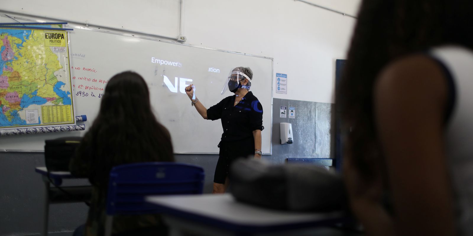 Privado: Comitê Científico do município do Rio recomenda retorno pleno às aulas