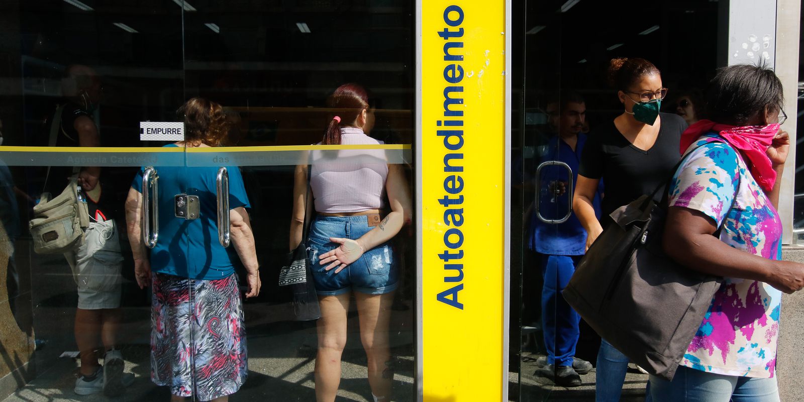 Privado: Taxa média do empréstimo pessoal varia 0,95% em outubro, diz Procon-SP