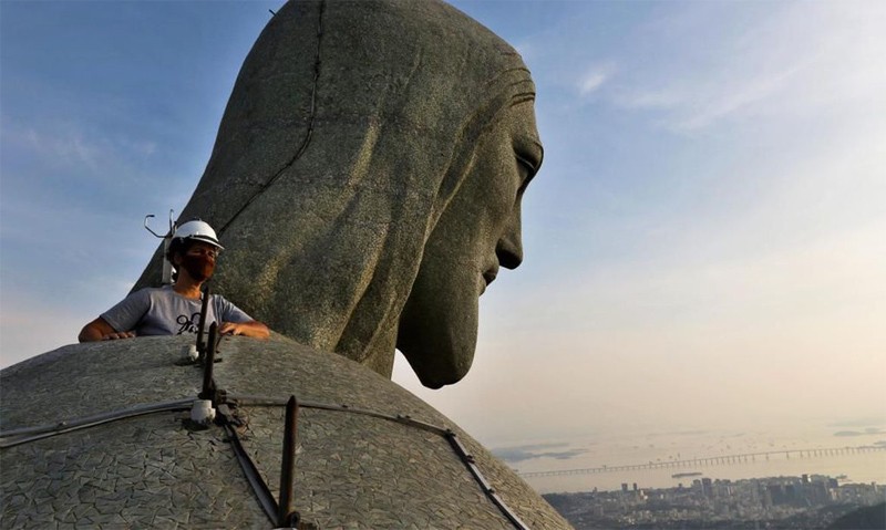90 anos estátua Cristo