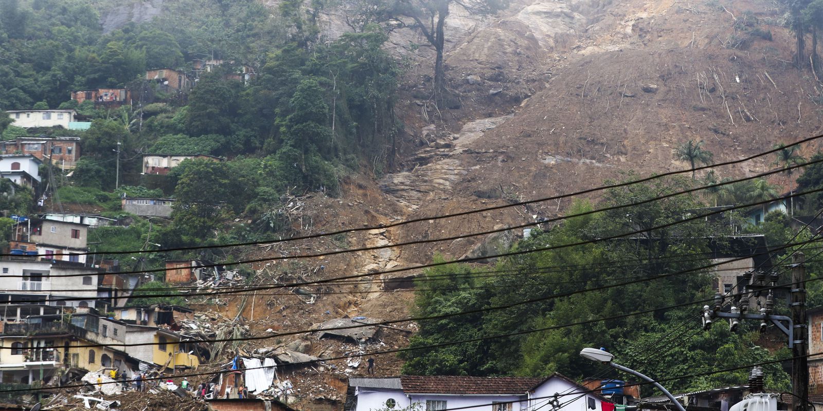 Privado: Petrópolis: Caixa anuncia caminhão-agência e saque calamidade do FGTS