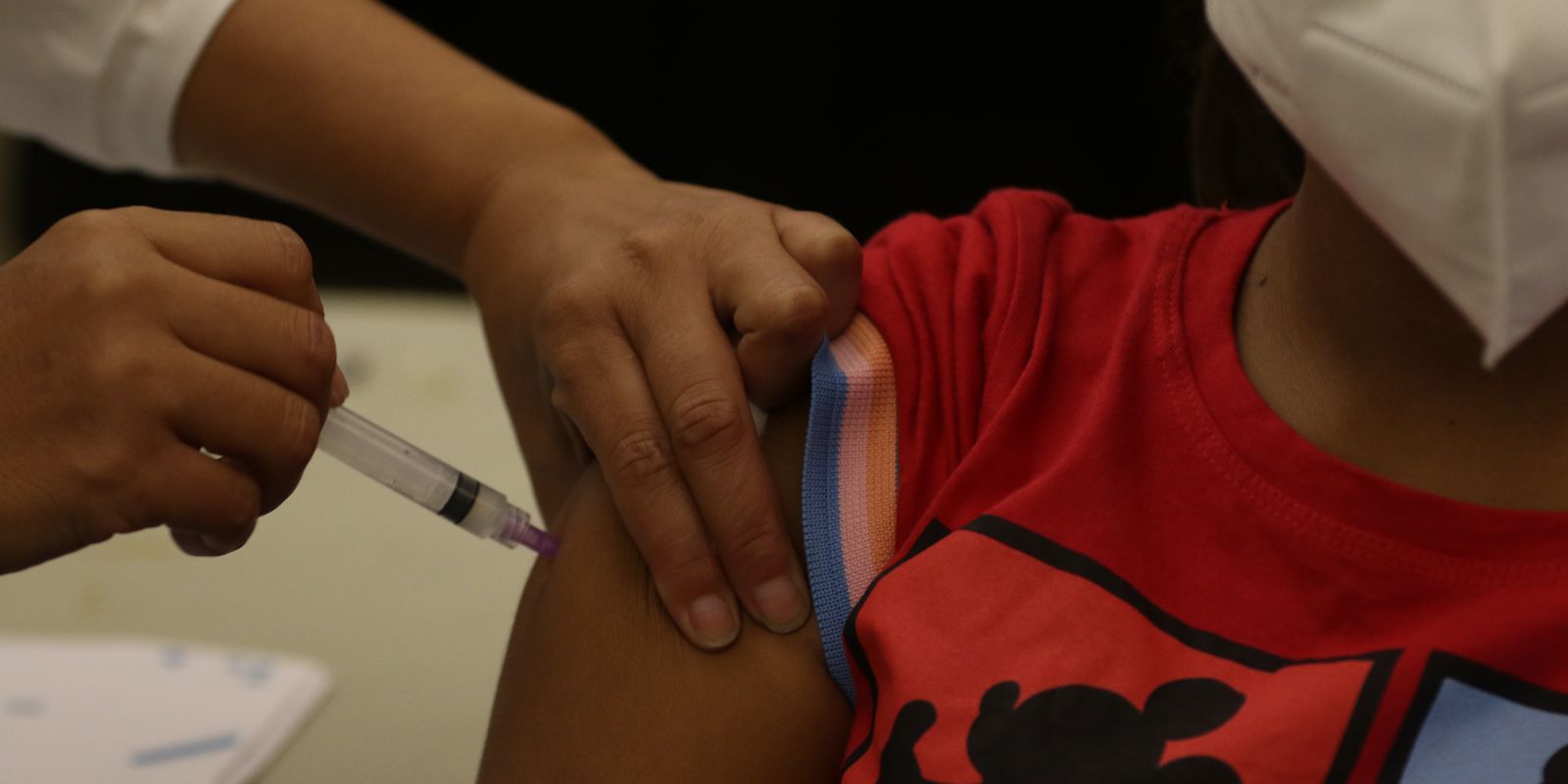 Privado: Rio reduz para 21 dias intervalo de doses da Pfizer para crianças