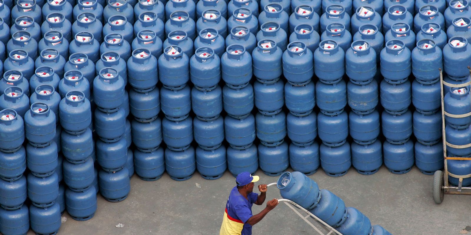 Privado: Petrobras anuncia redução no preço do gás de cozinha