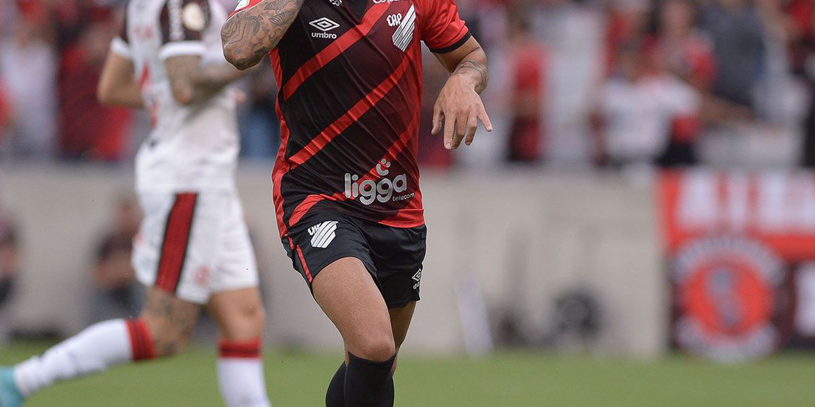 Privado: Brasileiro: Athletico-PR supera Flamengo com gol do uruguaio Terans