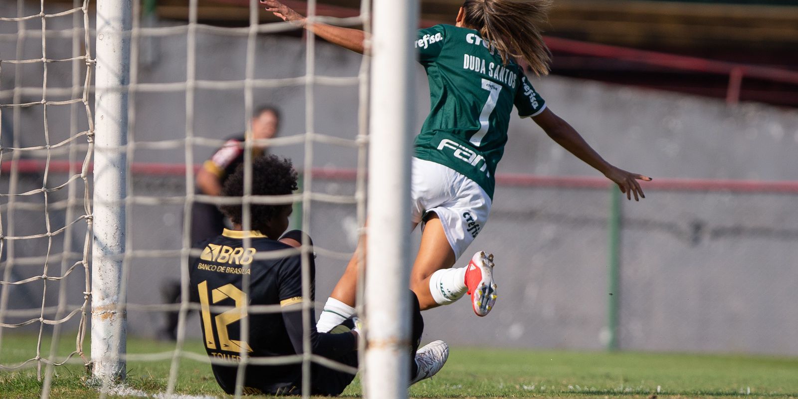 Privado: Palmeiras goleia Real Brasília e segue na ponta do Brasileiro Feminino