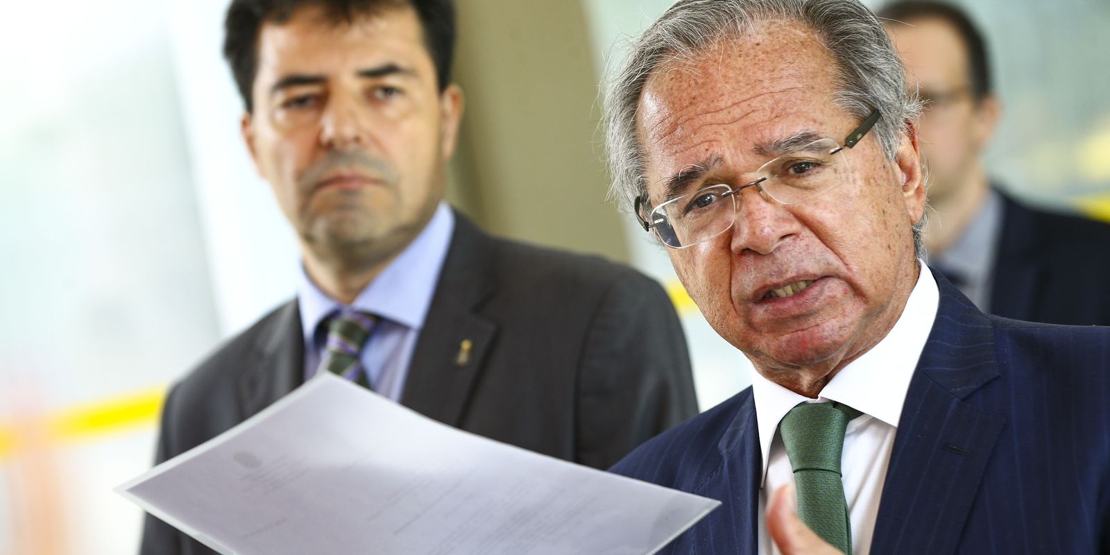 Privado: Ministro entrega estudos de privatização da PPSA e da Petrobras