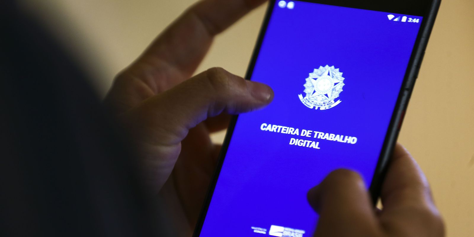 Privado: Taxa de desemprego fica estável no primeiro trimestre, aponta IBGE