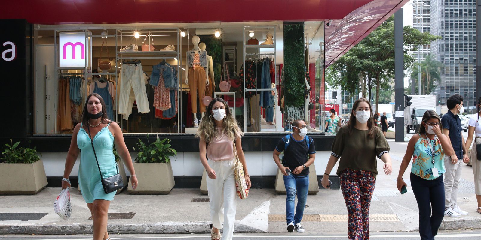 Privado: Covid-19: Brasil tem 13,5 mil novos casos e 69 mortes em 24 horas