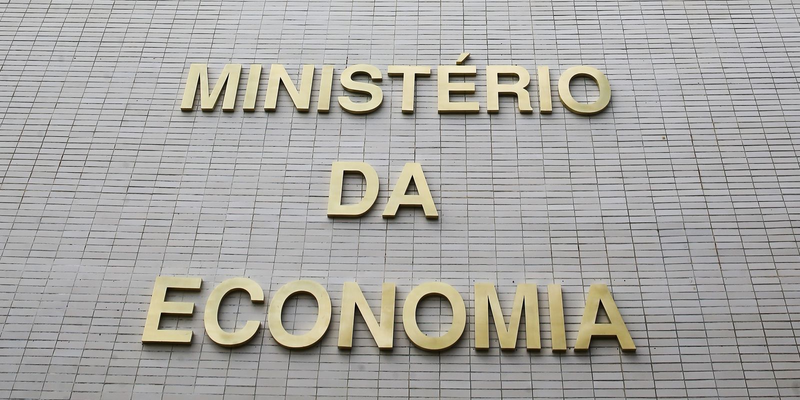 Privado: Economia anuncia contingenciamento de R$ 8,7 bilhões do Orçamento