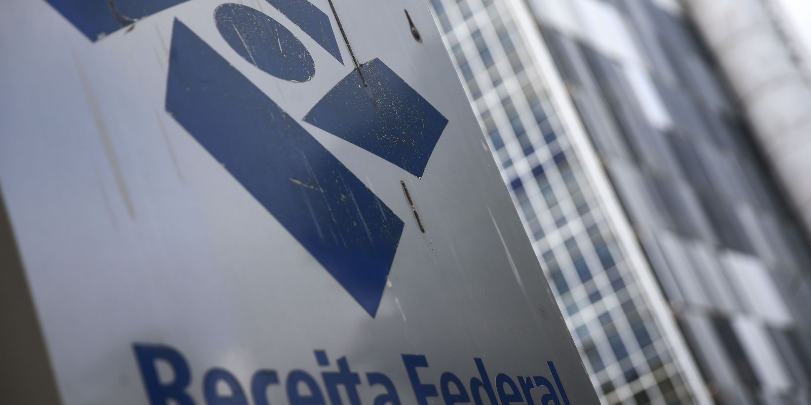 Privado: Receita Federal bate recorde de arrecadação em abril: R$ 195 bilhões