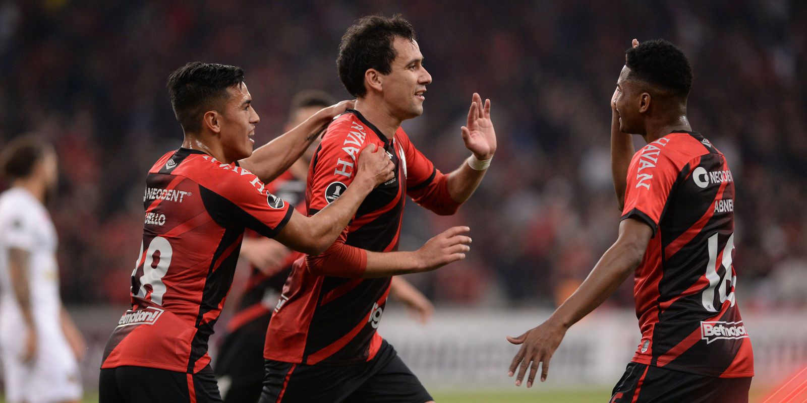 Privado: Libertadores: Athletico-PR faz dever de casa e avança para oitavas