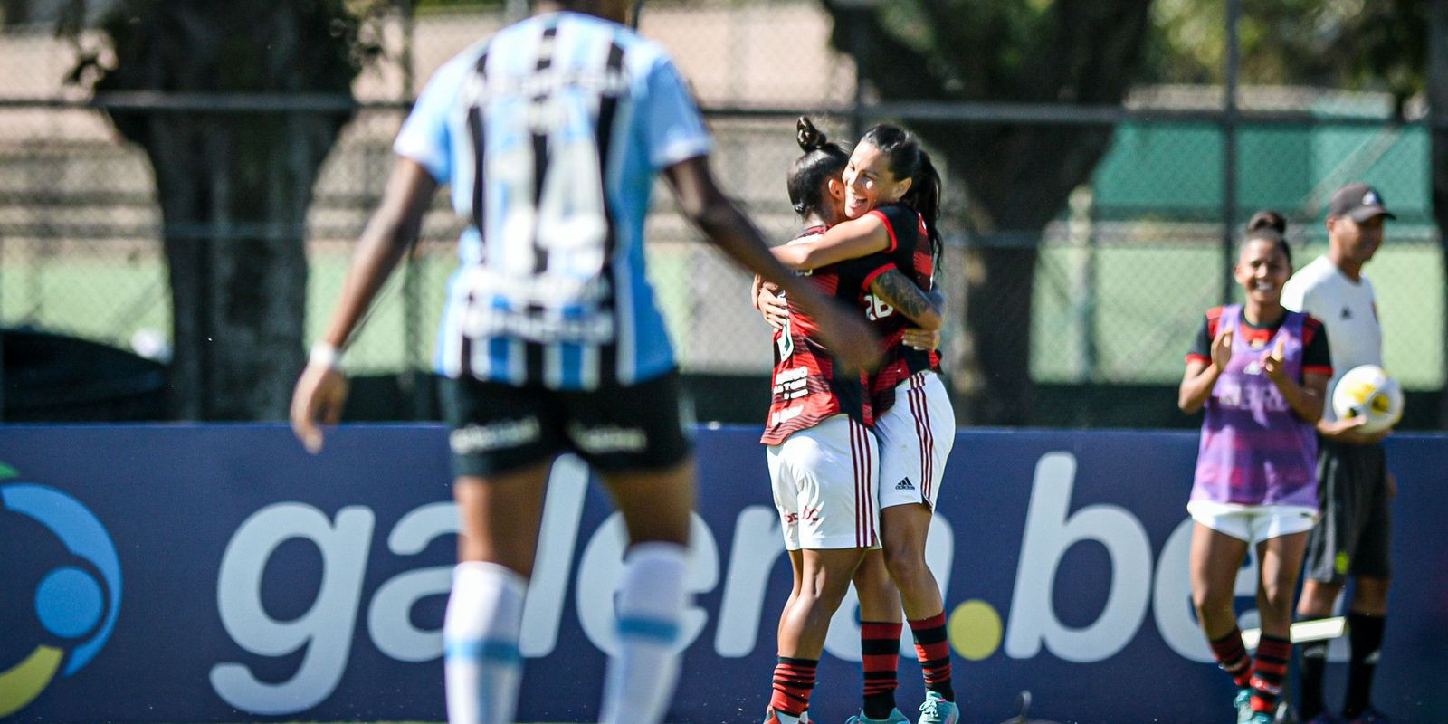 Privado: Sob olhares de Pia, Flamengo supera Grêmio pelo Brasileiro Feminino