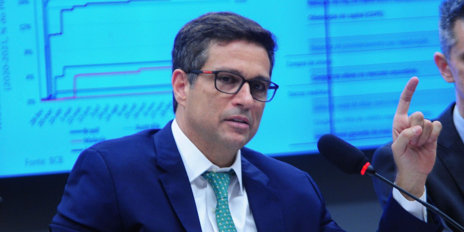 Privado: Presidente do BC cita previsões de que PIB pode crescer de 1% a 2%