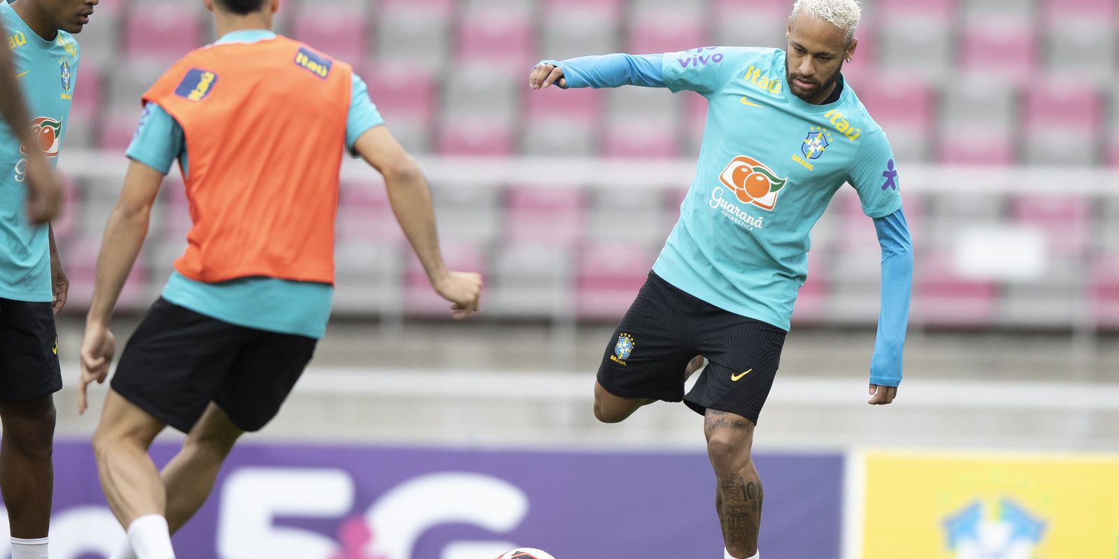 Privado: Neymar se machuca durante treino e pode desfalcar seleção nesta quinta