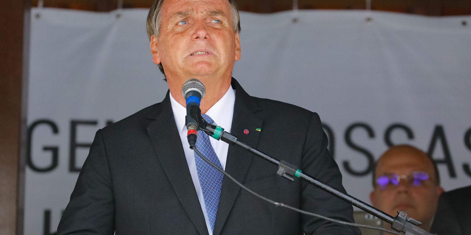 Privado: Presidente pede que supermercados reduzam lucros sobre alimentos