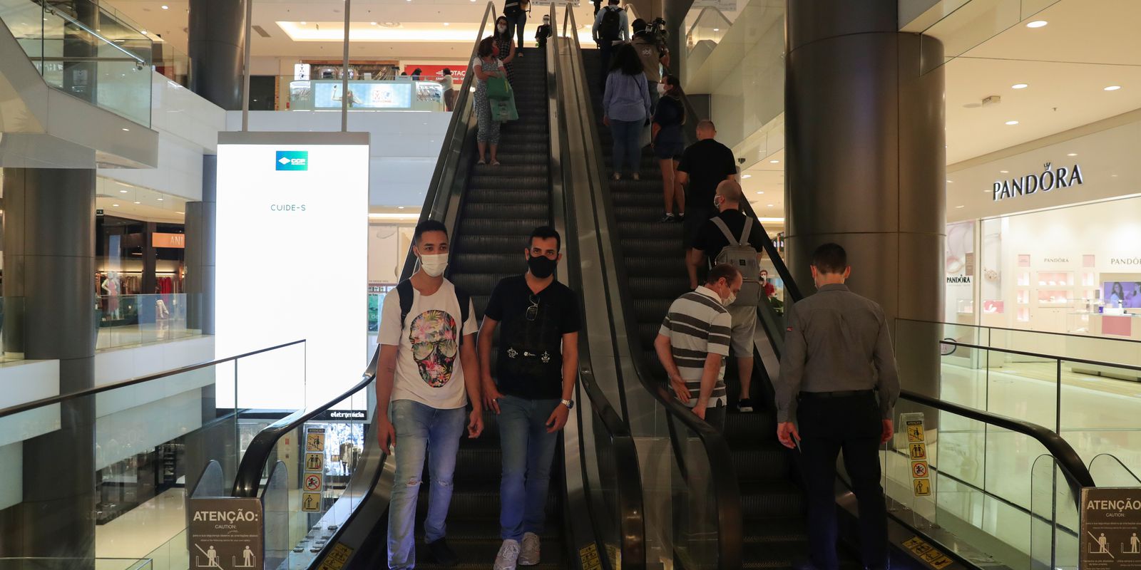 Privado: Belo Horizonte retoma uso obrigatório de máscaras em locais fechados