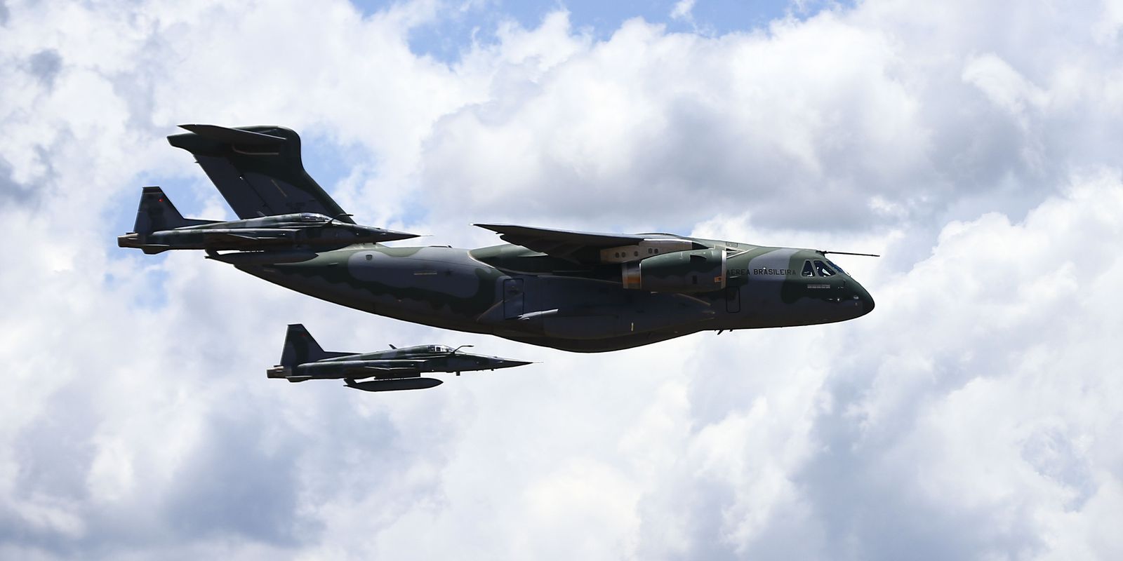Privado: Holanda anuncia compra de cinco aviões cargueiros da Embraer