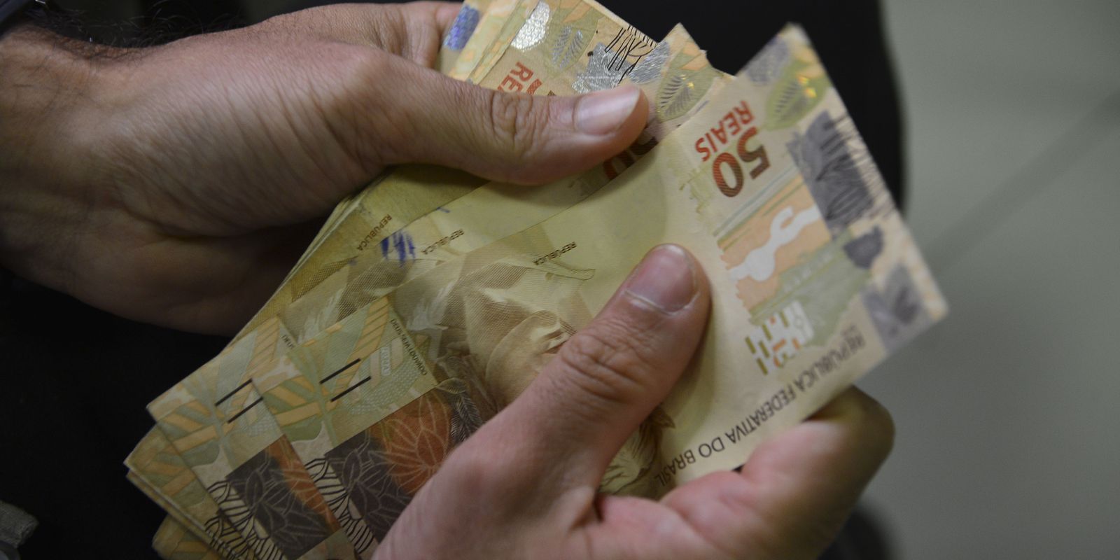 Privado: Caixa começa a pagar parcela de junho do Auxílio Brasil