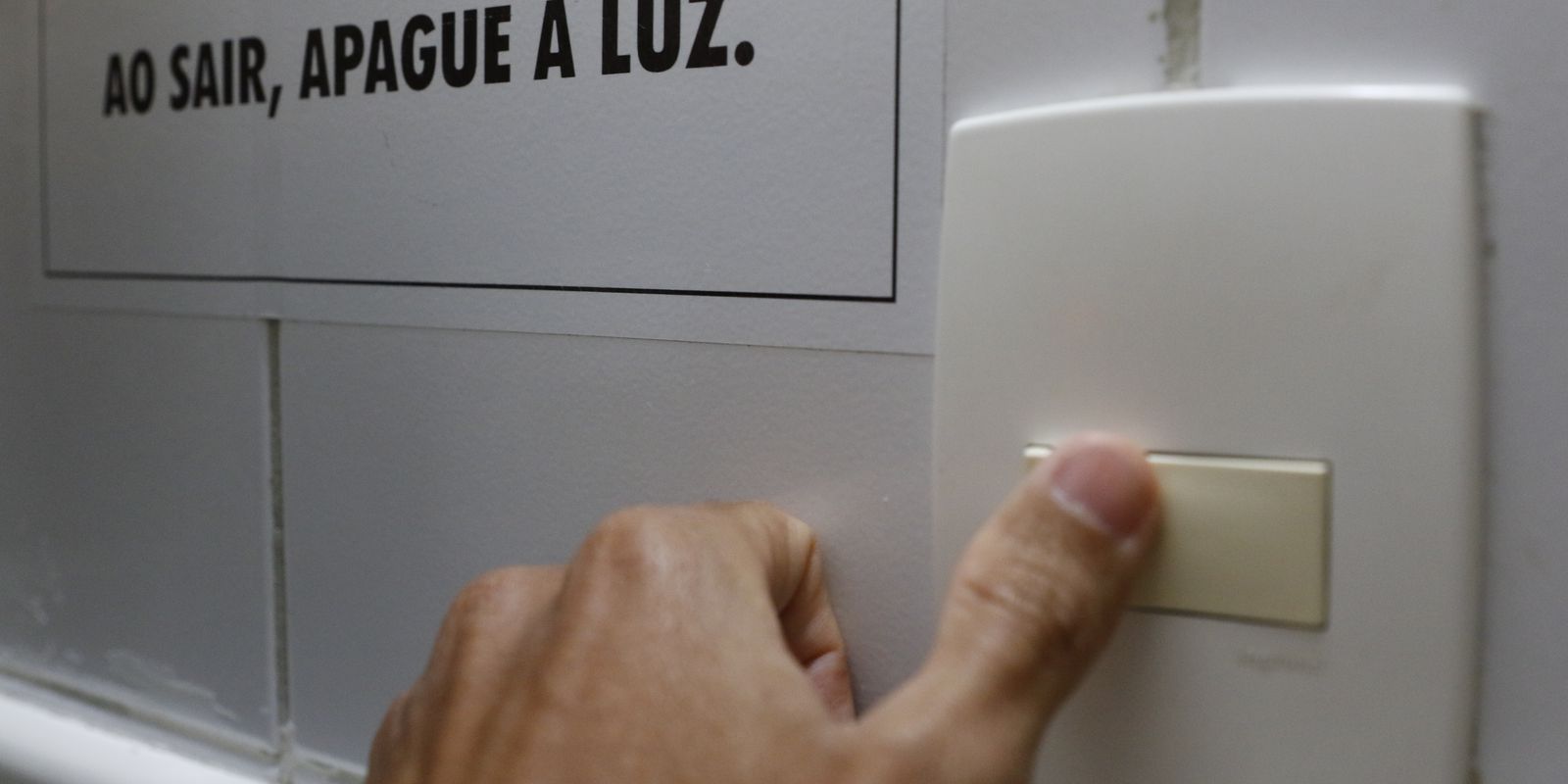 Privado: Aneel mantém bandeira tarifária verde para julho
