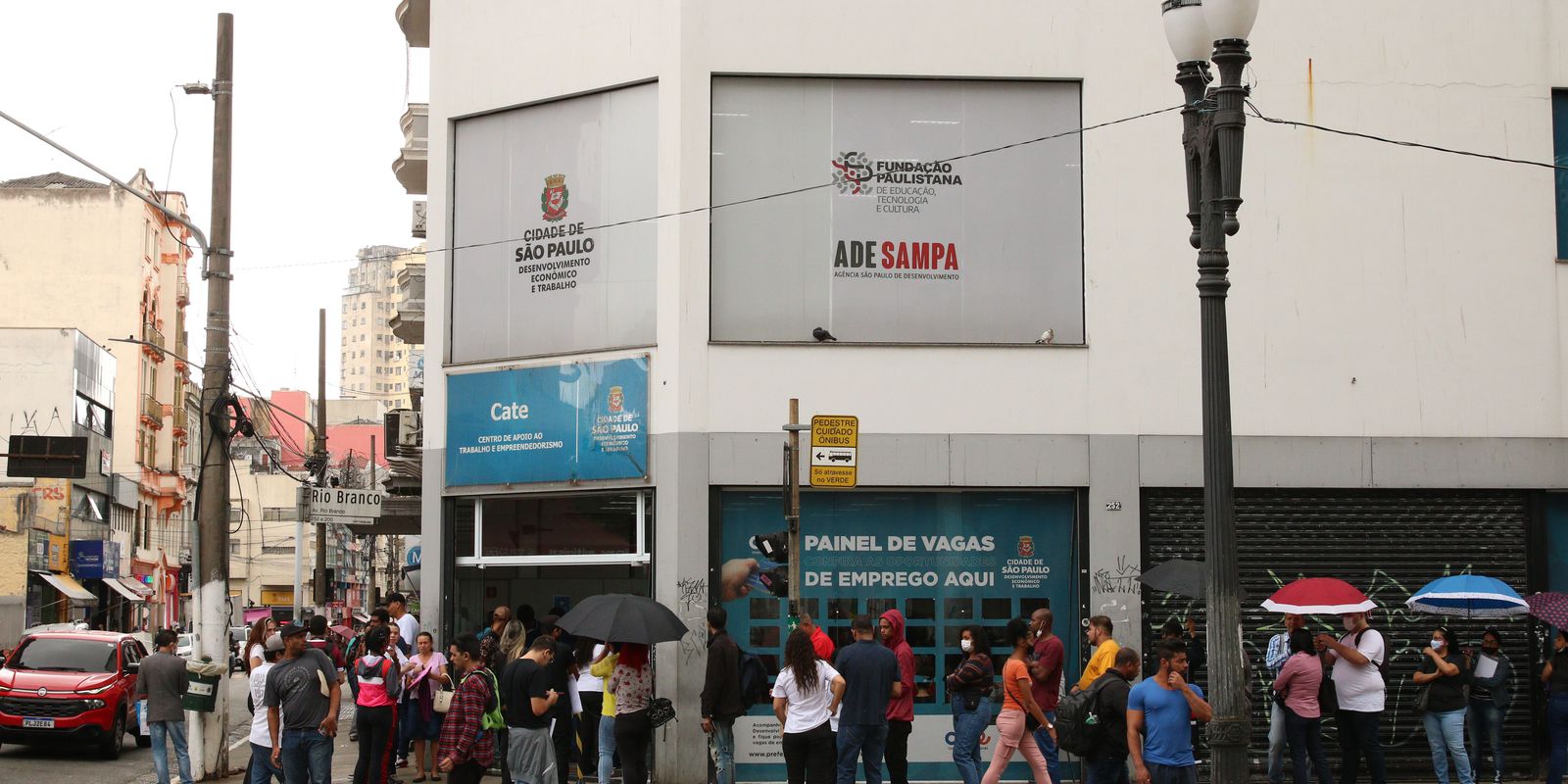Privado: Desemprego chega a 9,4% em abril, diz Ipea