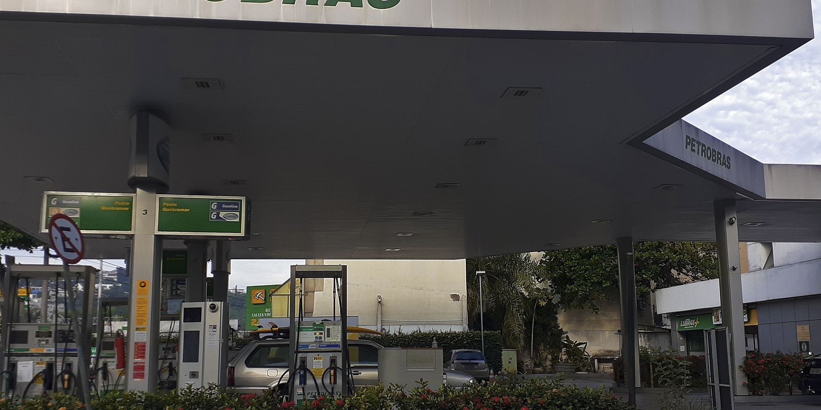 Privado: Rio de Janeiro reduz para 18% alíquota do ICMS sobre combustíveis