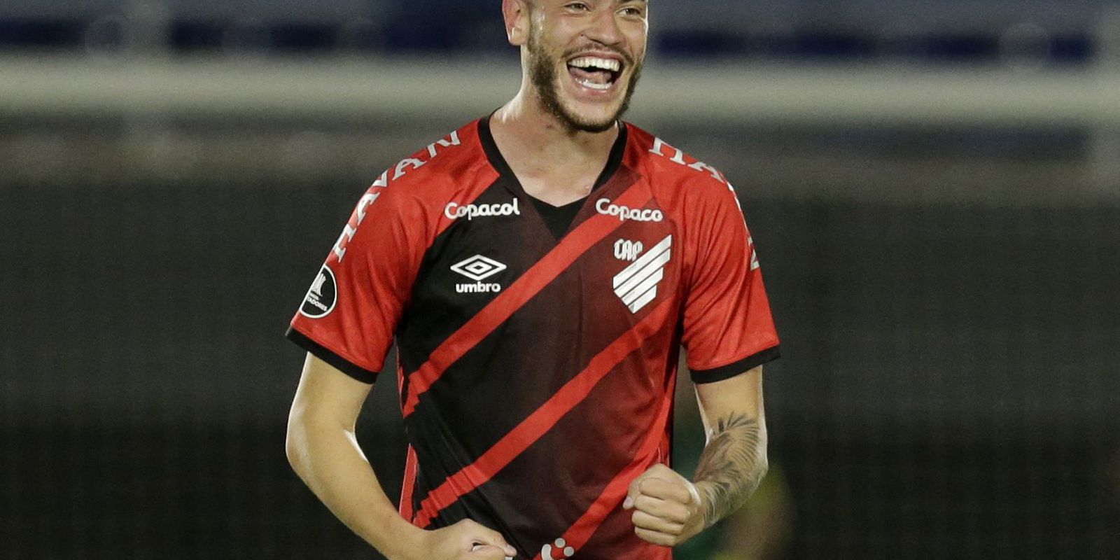 Privado: Libertadores: Athletico-PR arranca empate com Libertad e avança