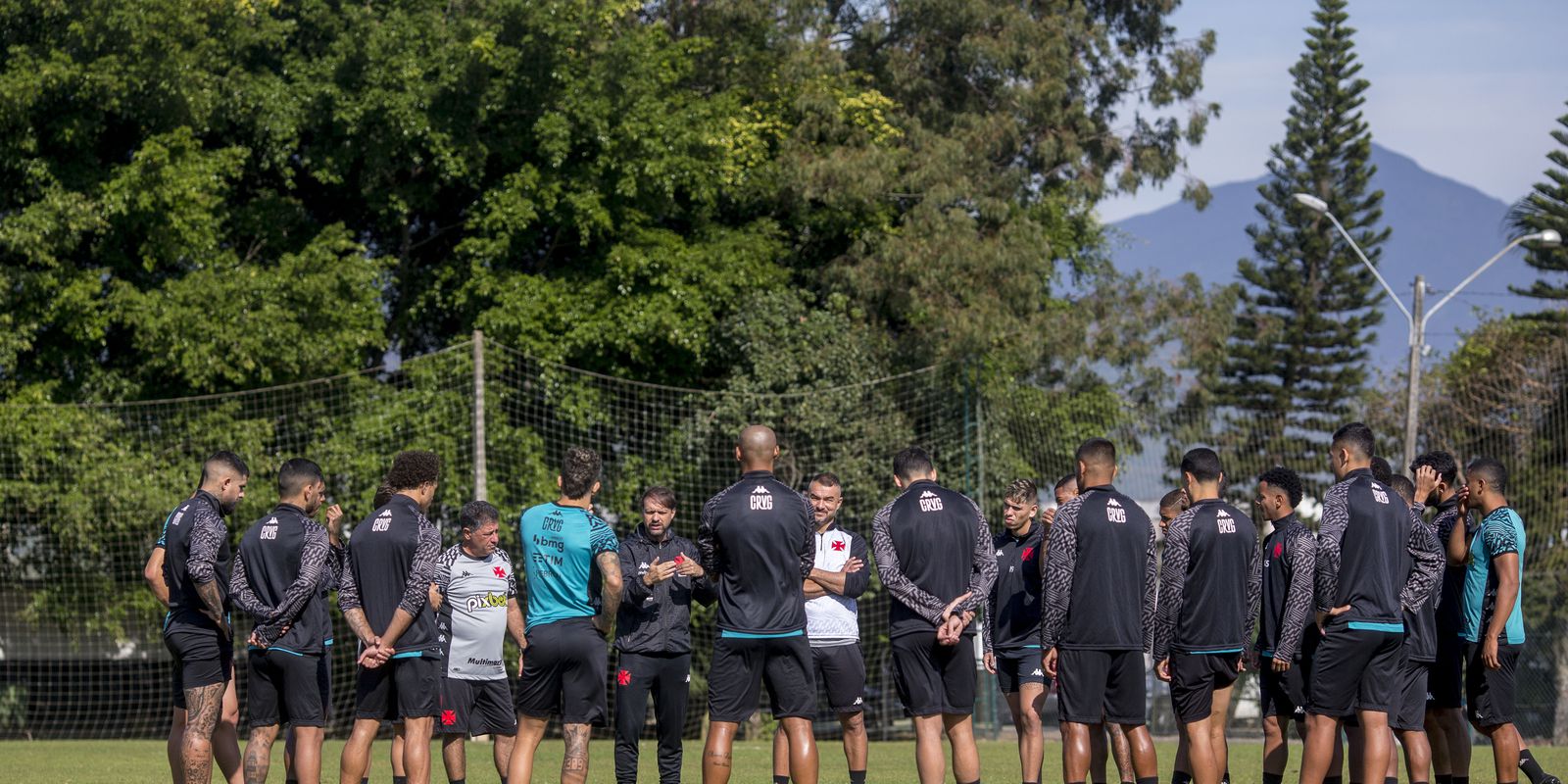 Privado: Vasco enfrenta Criciúma com quatro desfalques no time titular