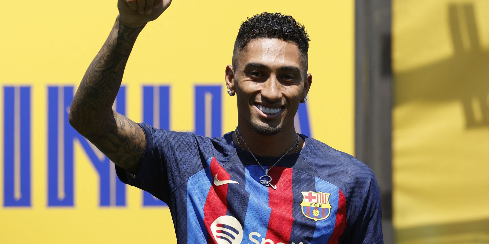 Privado: Raphinha marca em estreia no Barça, que goleia Milan na pré-temporada