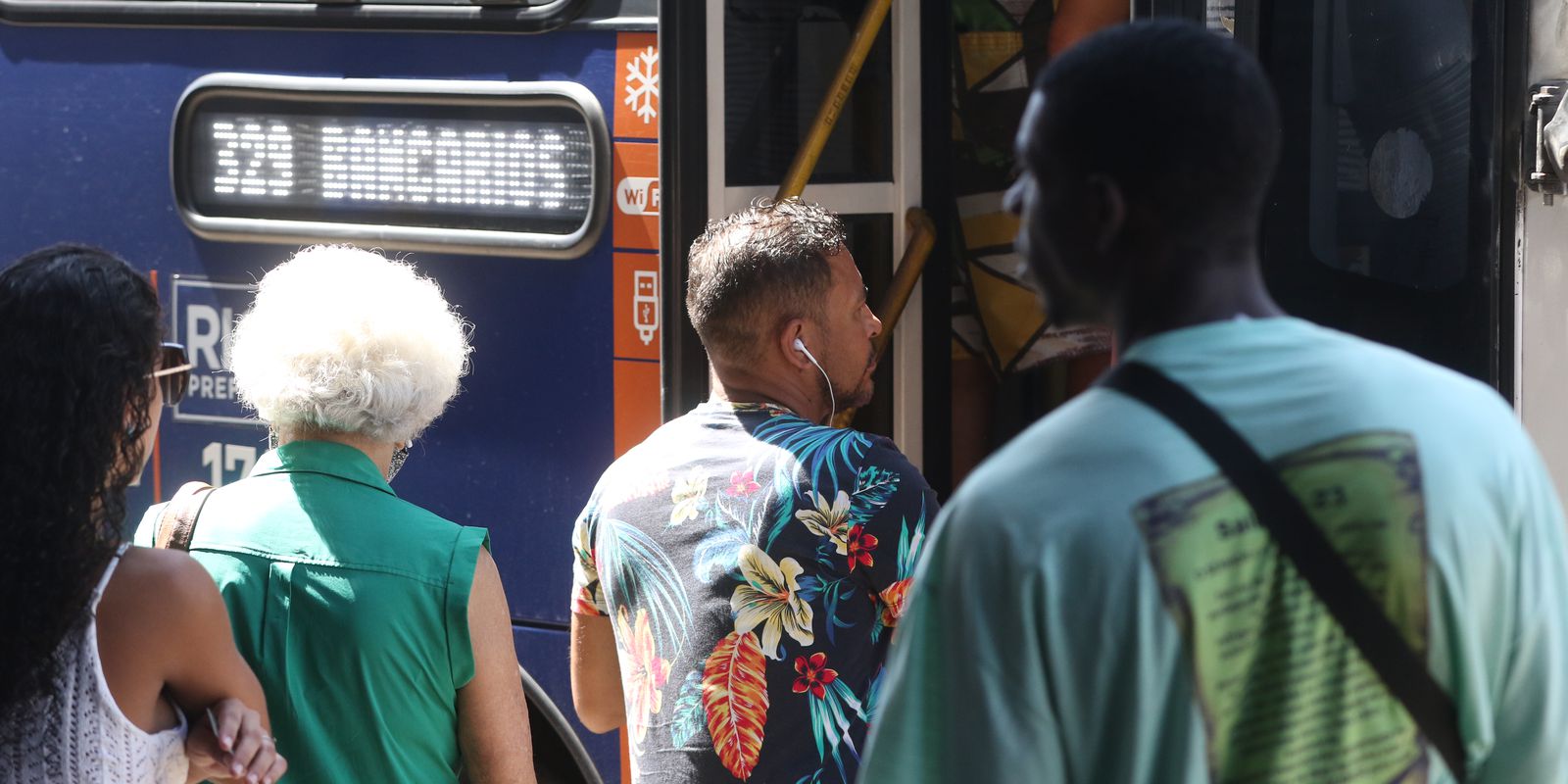 Privado: Covid-19: Brasil registra 265 óbitos e 33,6 mil casos em 24 horas