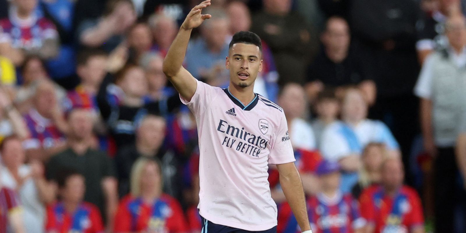 Privado: Martinelli marca o primeiro gol do Inglês em vitória do Arsenal