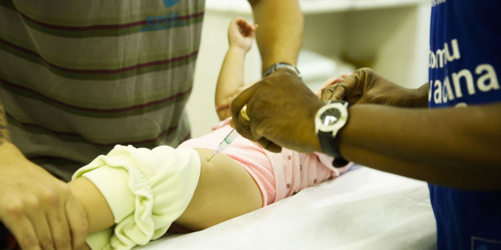 Privado: Hoje é o Dia D de vacinação contra pólio e de multivacinação