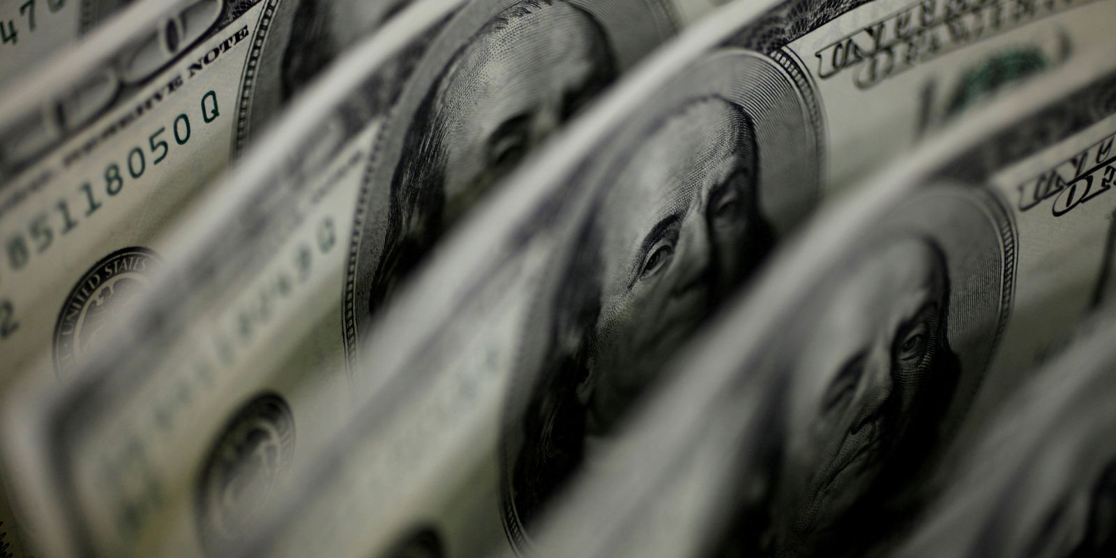 Privado: Dólar cai para R$ 5,03 e fecha no menor valor desde 15 de junho