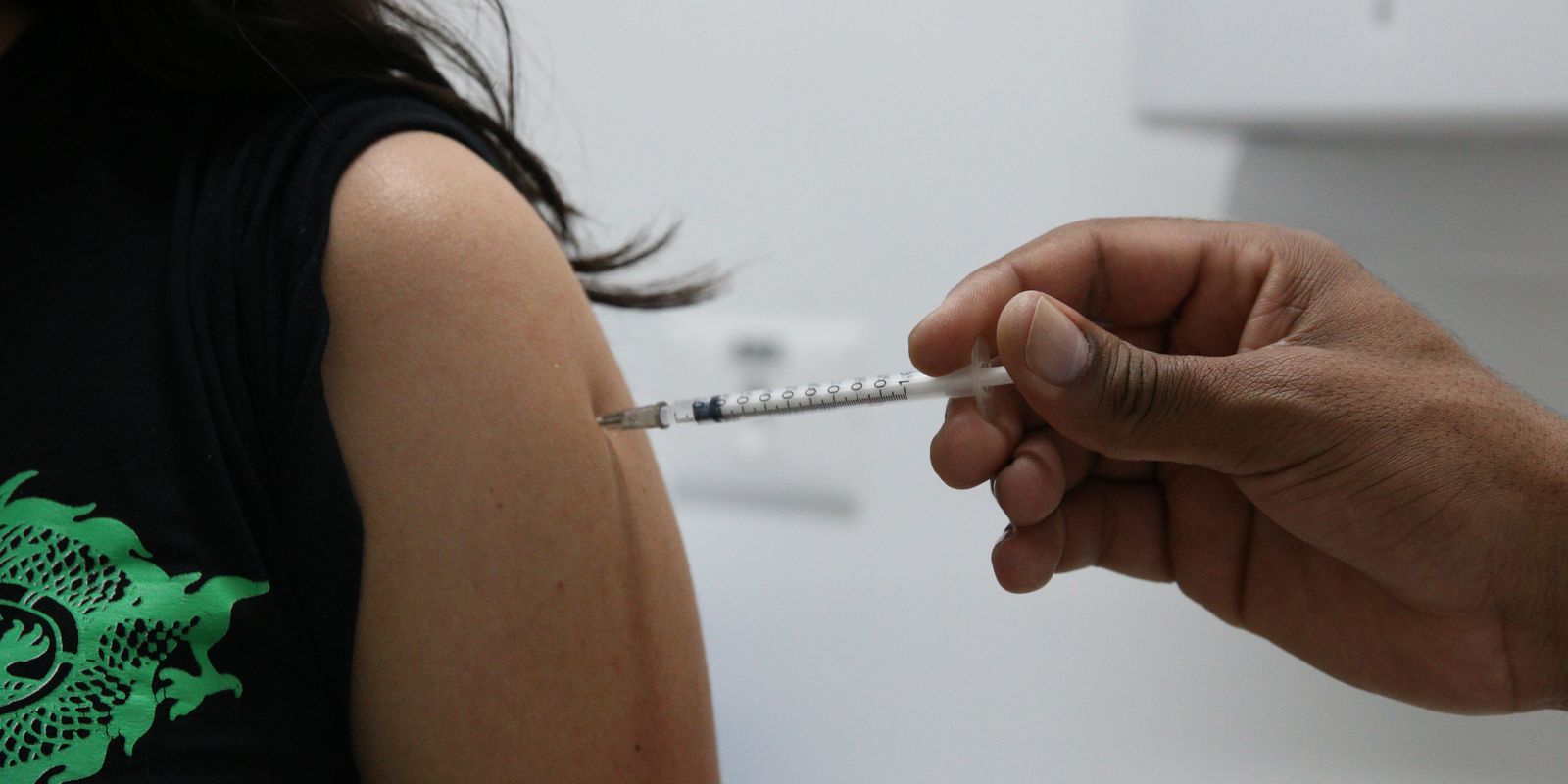 Privado: Covid-19: Brasil registra 182 mortes e 14,8 mil casos em 24h
