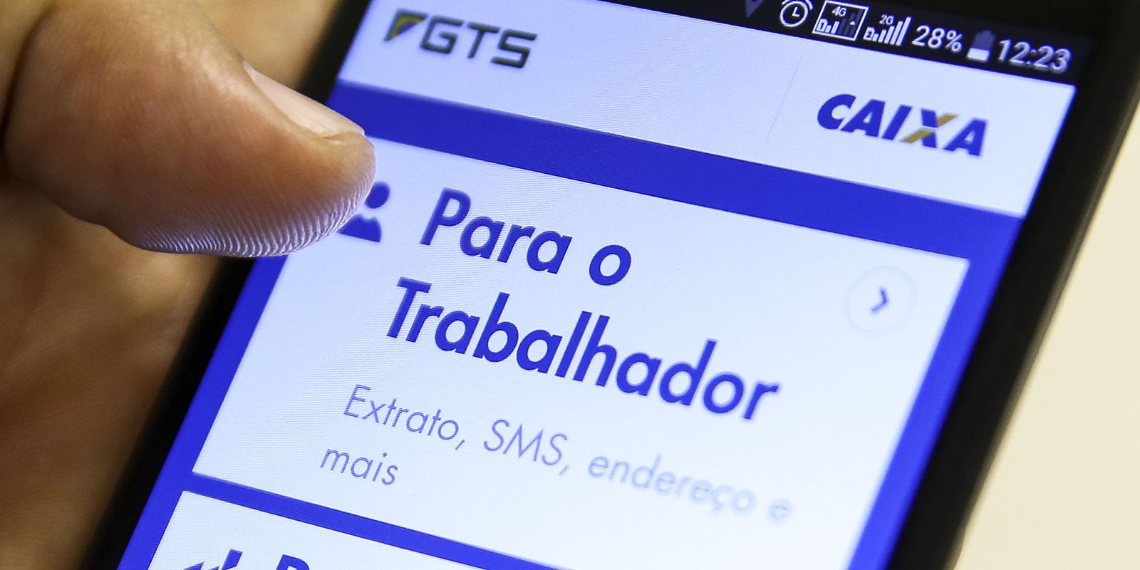Privado: Agência Brasil explica: como aposentado que trabalha pode sacar FGTS