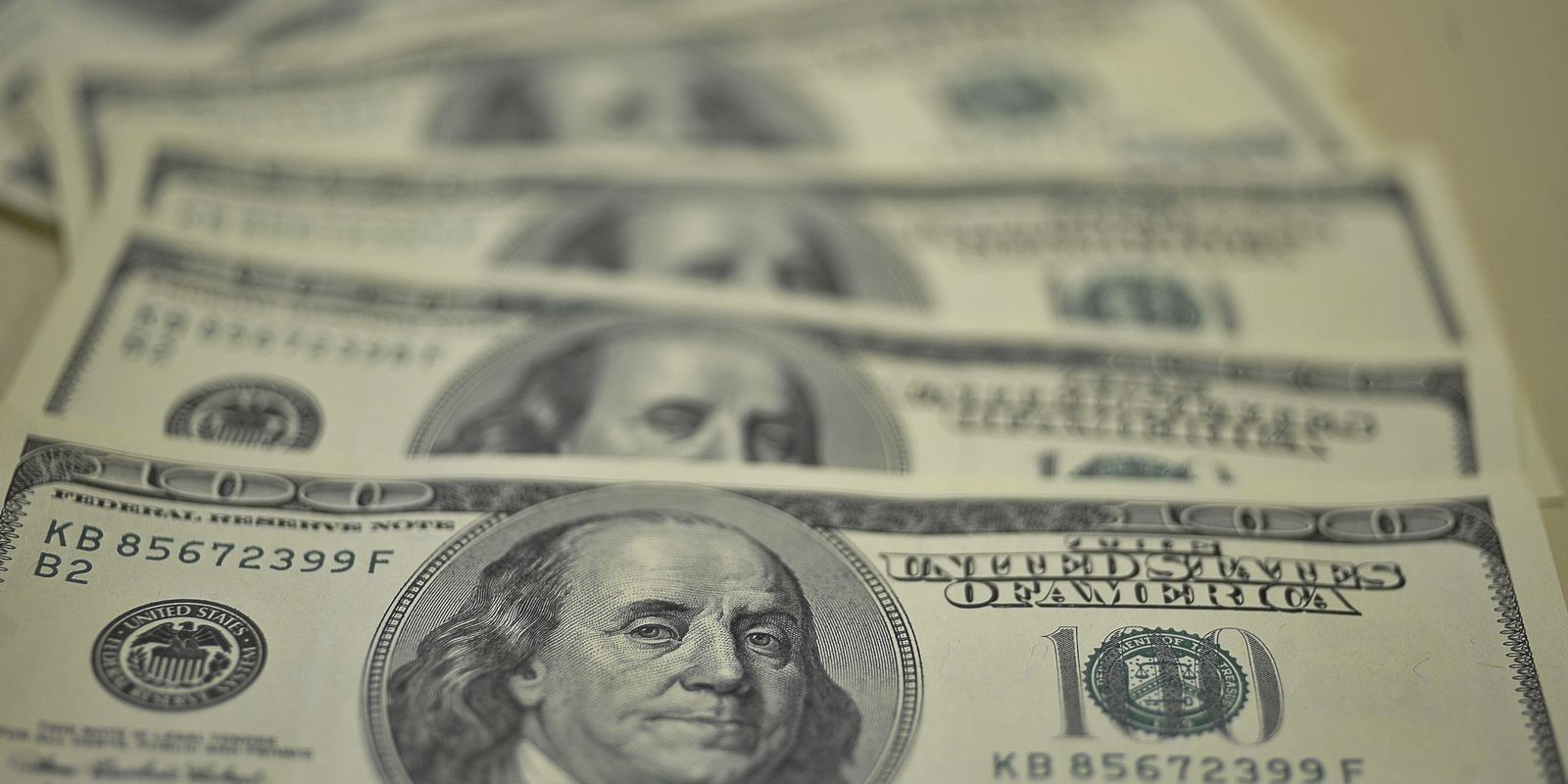 Privado: Dólar sobe para R$ 5,23 e atinge maior nível em um mês