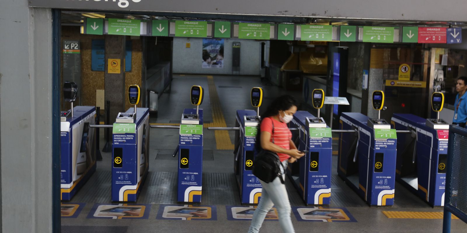 Privado: Covid-19: Brasil registra 9,4 mil novos casos e 40 óbitos em 24 horas