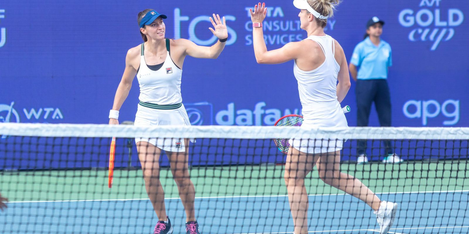 Privado: Stefani é campeã de duplas em WTA na Índia, seu 1º torneio pós-retorno