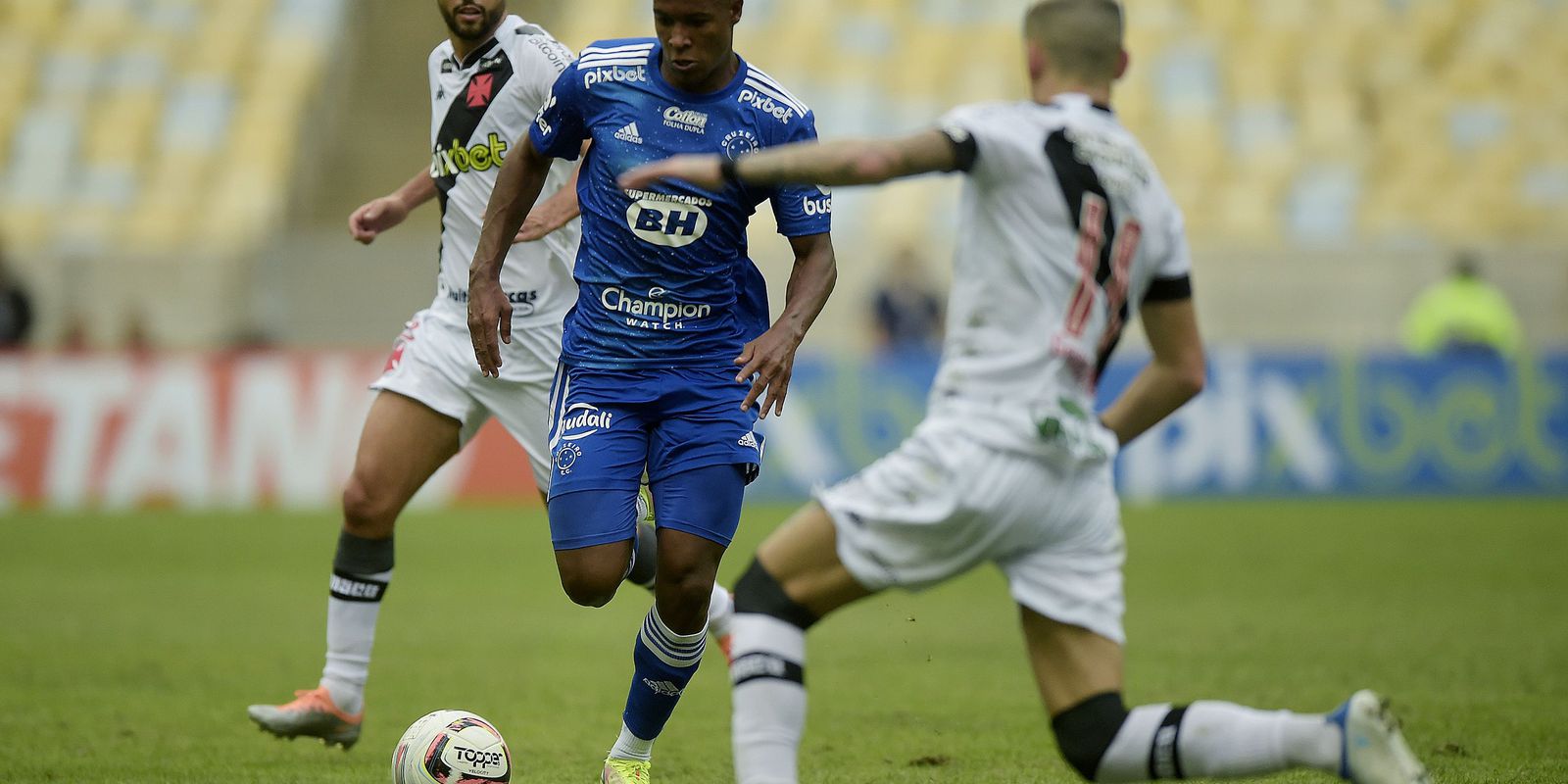 Privado: Cruzeiro recebe Vasco tentando garantir o acesso à Série A