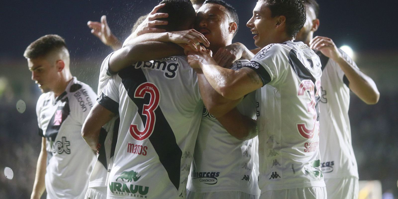 Privado: Vasco faz 3 a 0 no Novorizontino e abre vantagem no G4 da Série B