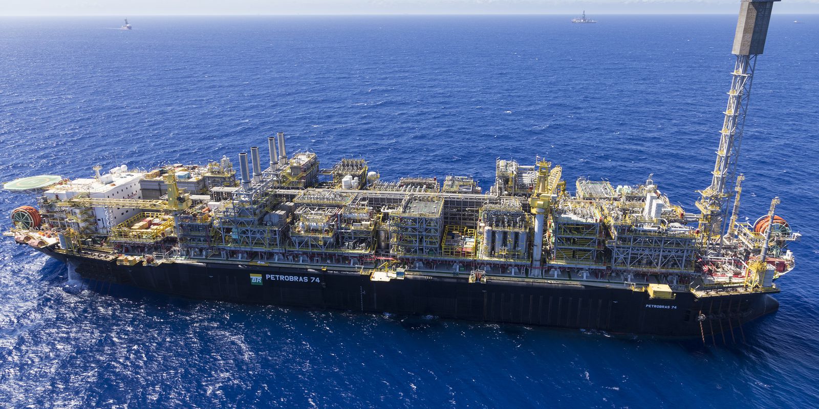 Privado: P-71 produzirá até 150 mil barris/dia de petróleo na Bacia de Santos