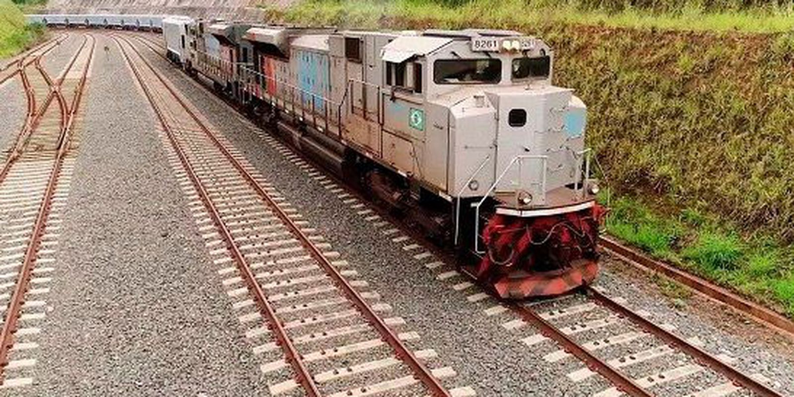 Privado: Quase 40% das indústrias trocariam rodovias por outro modal