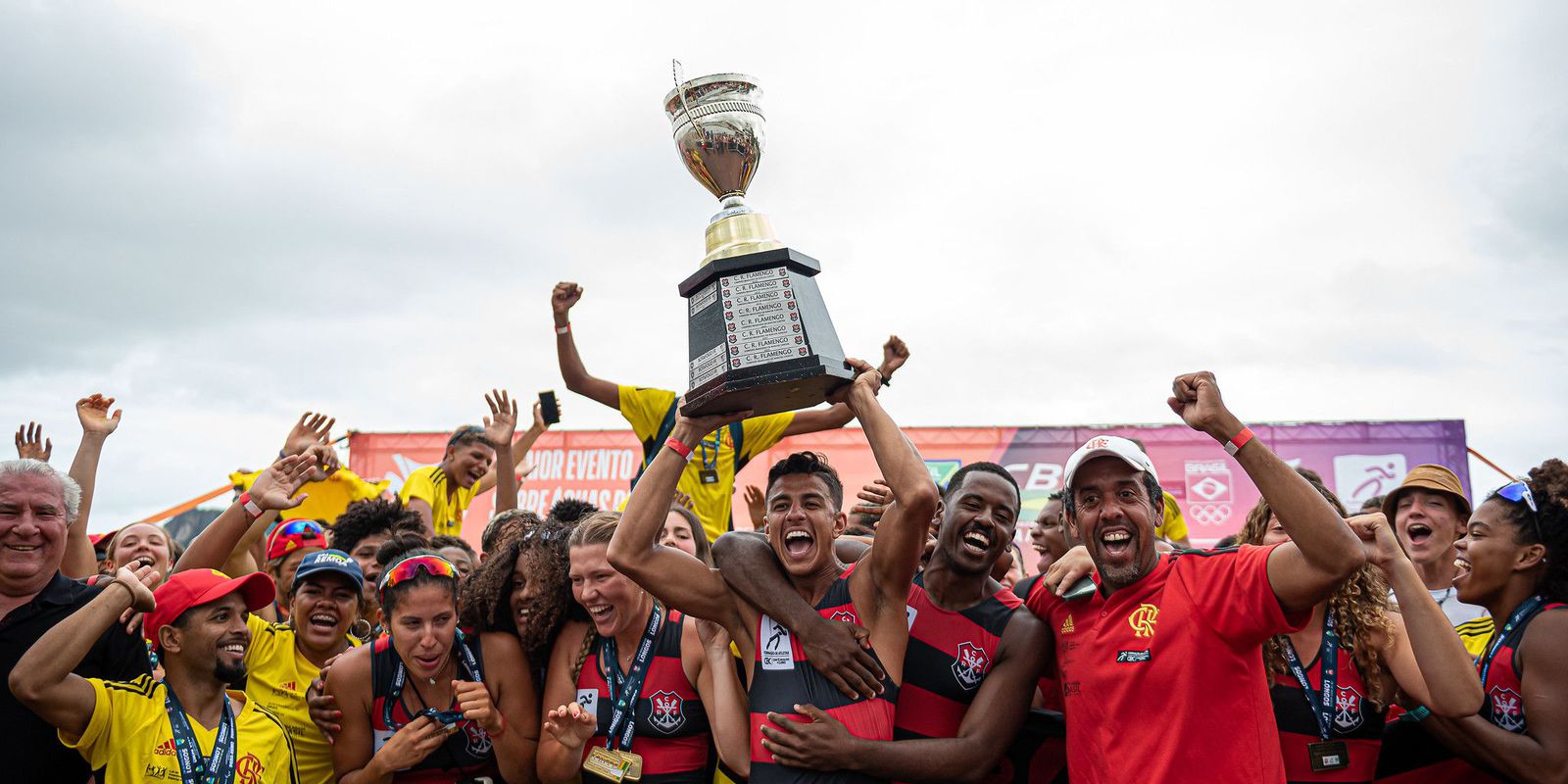 Privado: Flamengo é campeão do Brasileiro Interclubes de Remo