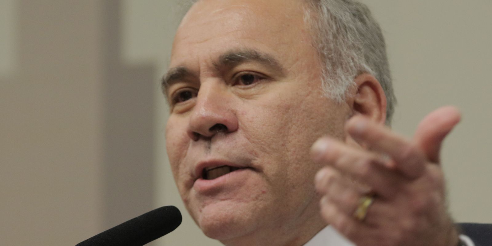 Privado: Ministro diz que alto custo dificulta incorporação de Zolgensma ao SUS