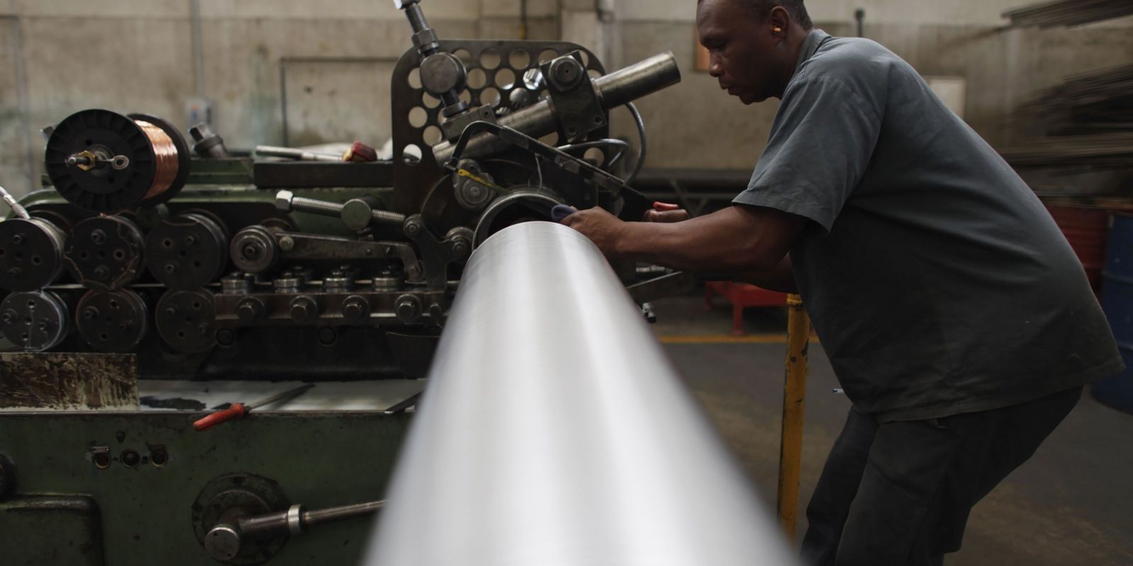 Privado: Preços da indústria recuam 1,96% em setembro, diz IBGE