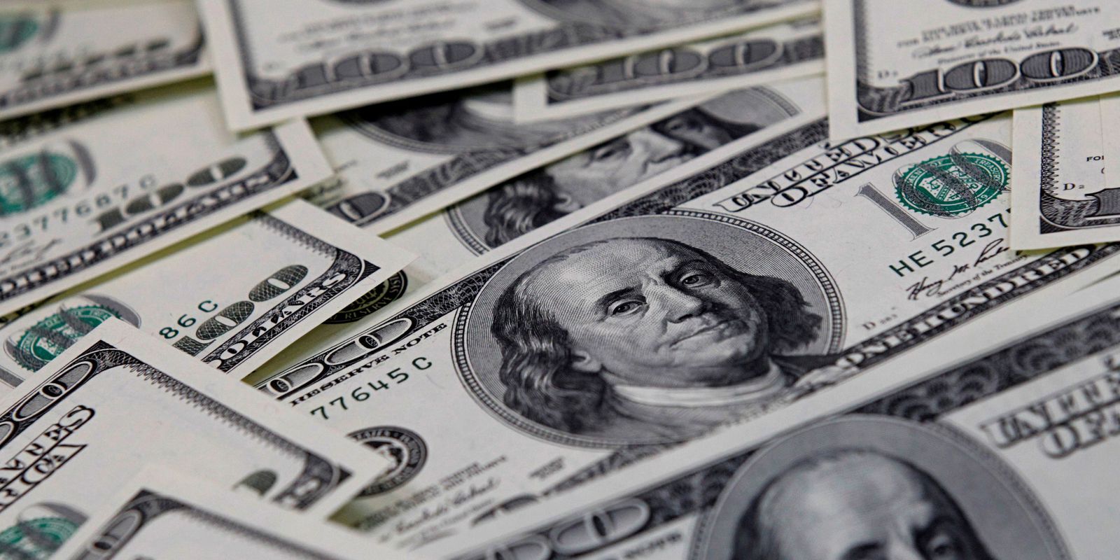 Privado: Real destoa do mercado externo, e dólar sobe para R$ 5,38